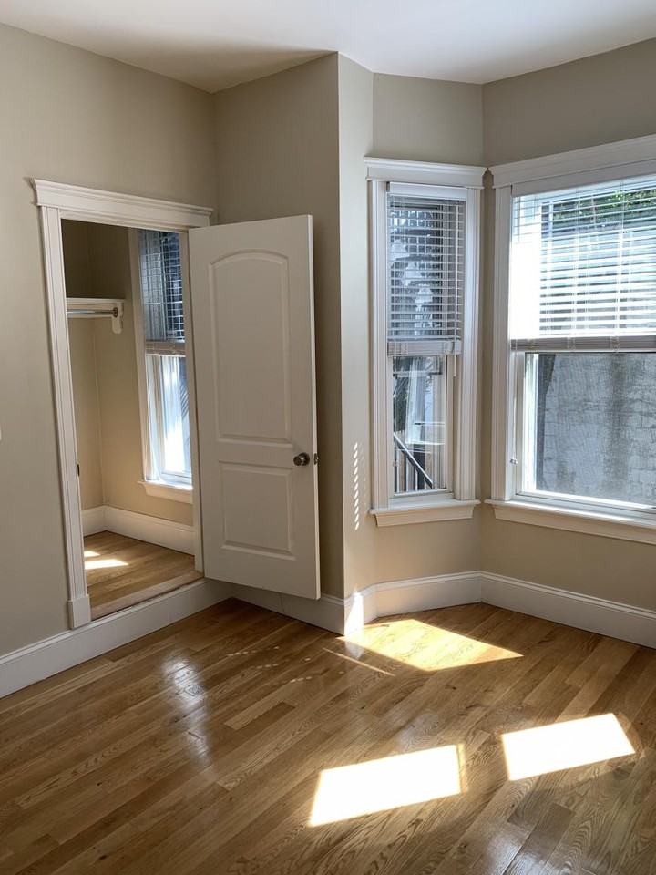 26 Pembroke St - Photo 7 of 8