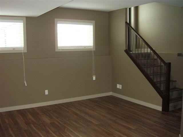 8837-71 Avenue A-DN - Photo 5 of 10