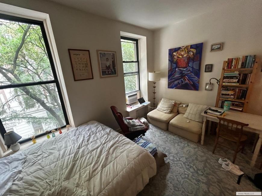 120 W 73rd St - Photo 5 of 10