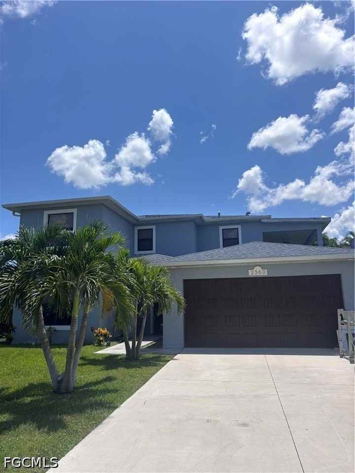 2360 Burton Ave - Photo 2 of 10