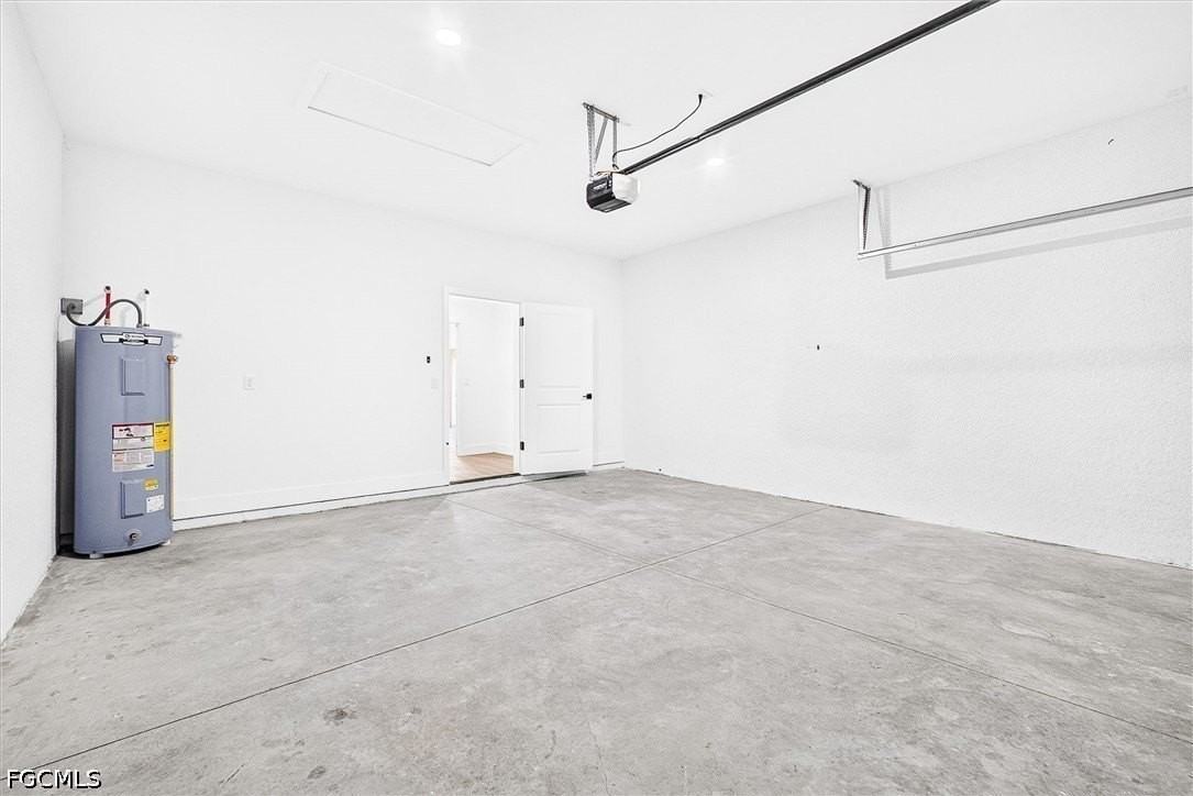723 Bering Ave S - Photo 5 of 29
