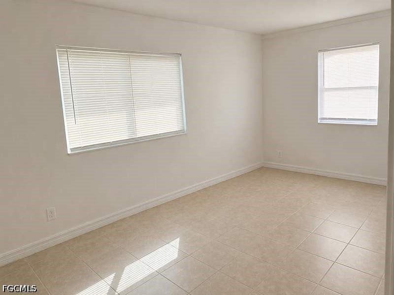 3516 E Riverside Dr - Photo 5 of 7