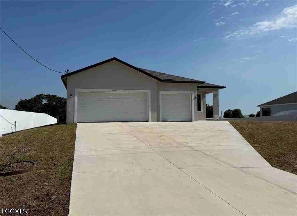 8059 Sherwood Cir - Photo 2 of 12