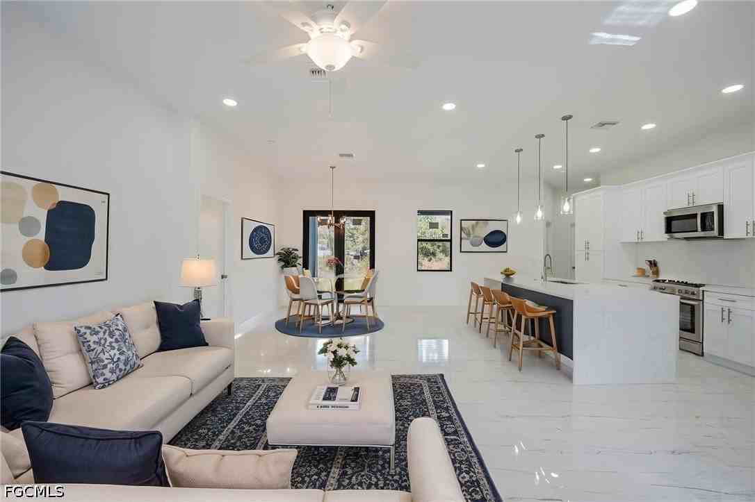 2604 73rd St W - Photo 2 of 30