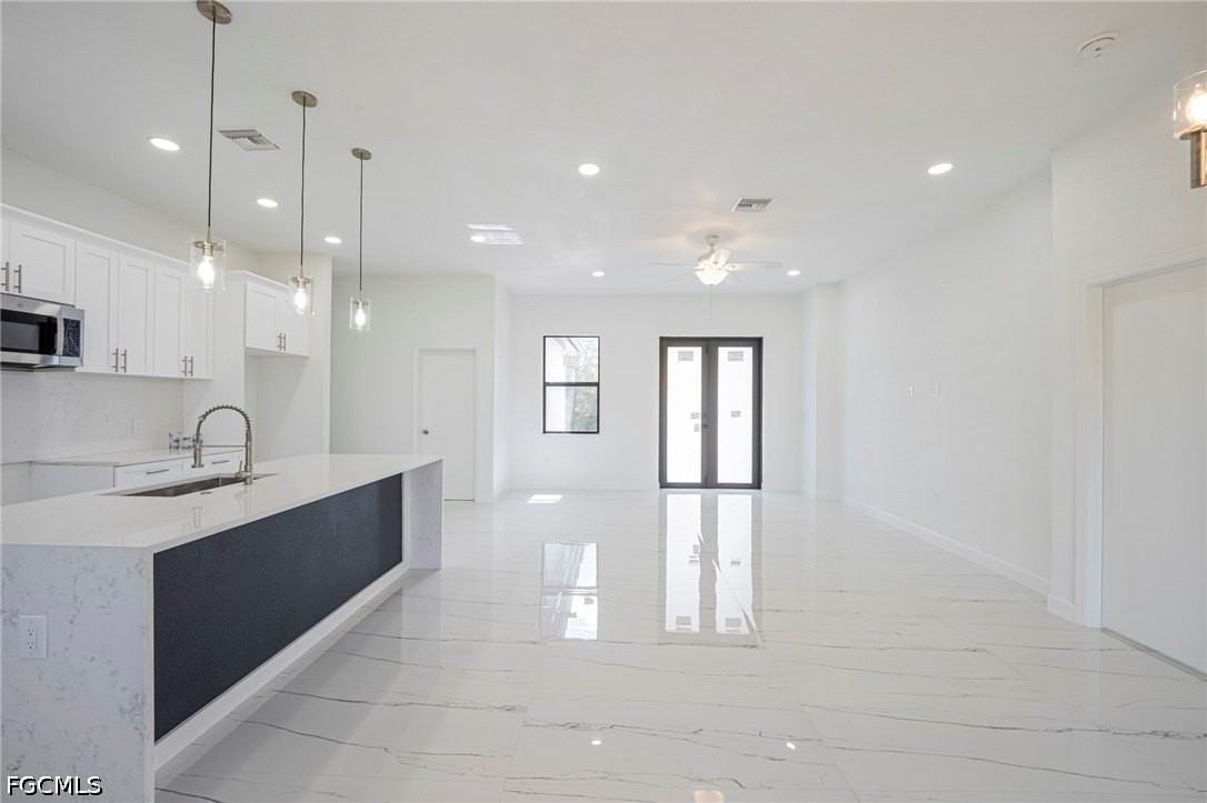 2604 73rd St W - Photo 5 of 30