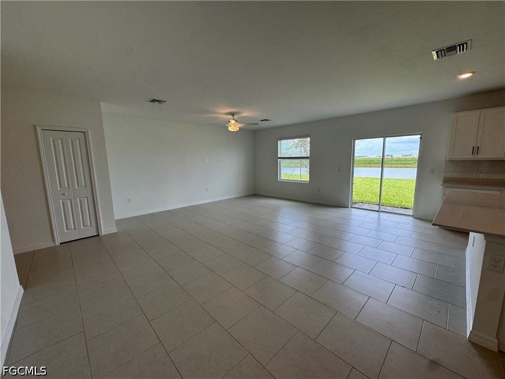 16042 Palos Verdes St - Photo 6 of 24