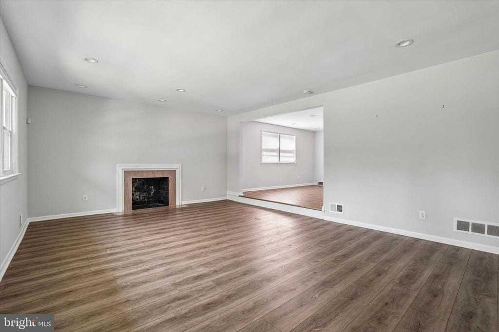 1910 Stone Ridge Ln - Photo 5 of 46