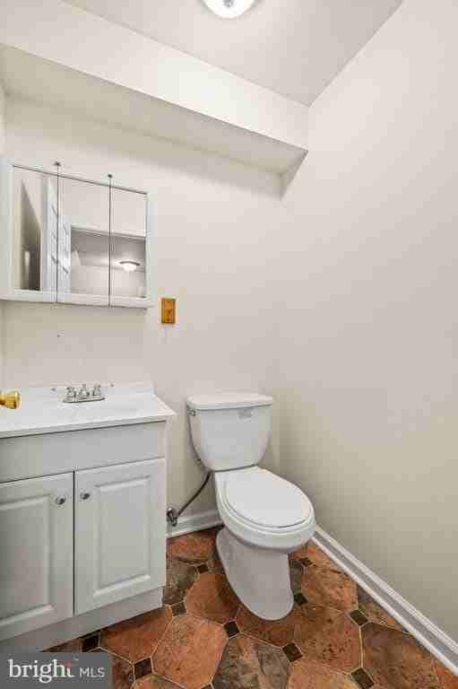 1216 S 45th St - Photo 7 of 27