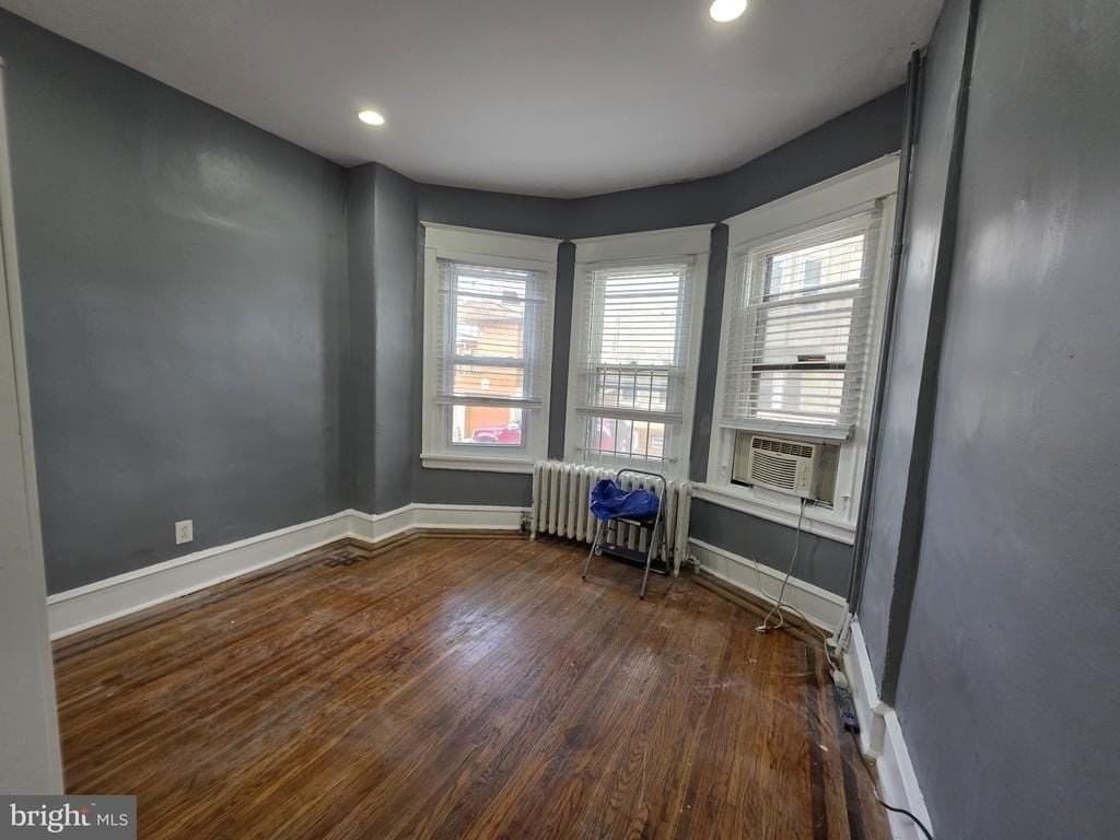 5329 Walnut St - Photo 4 of 8