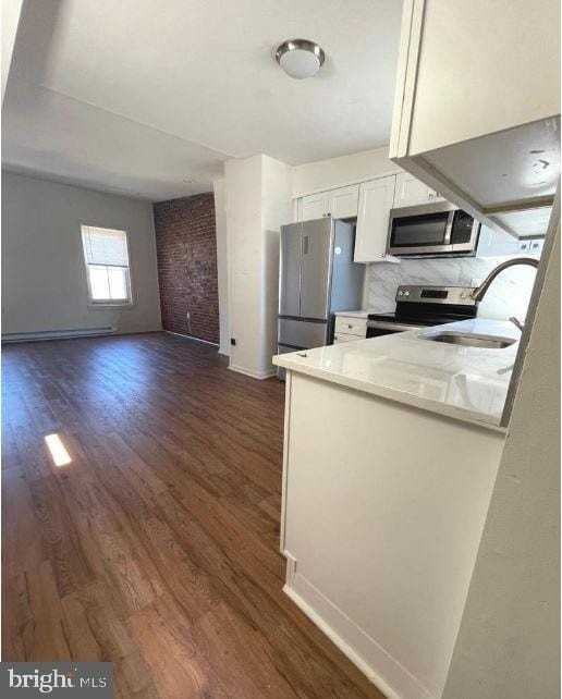 2534 Poplar St - Photo 3 of 12