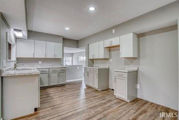 1342 W Dupont Rd - Photo 5 of 28