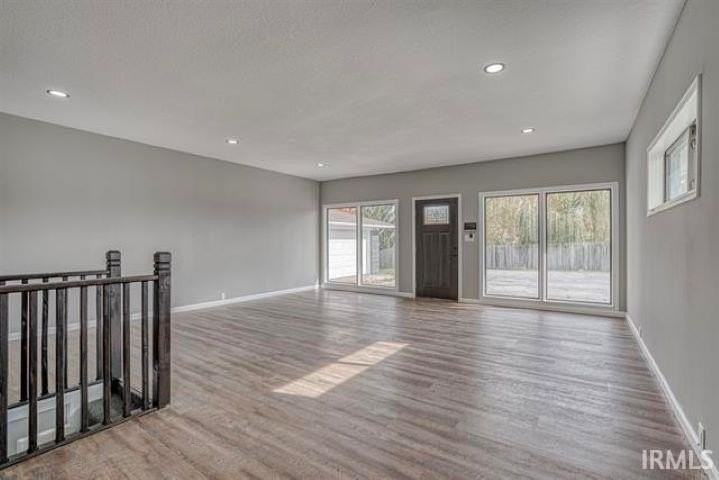 1342 W Dupont Rd - Photo 6 of 28