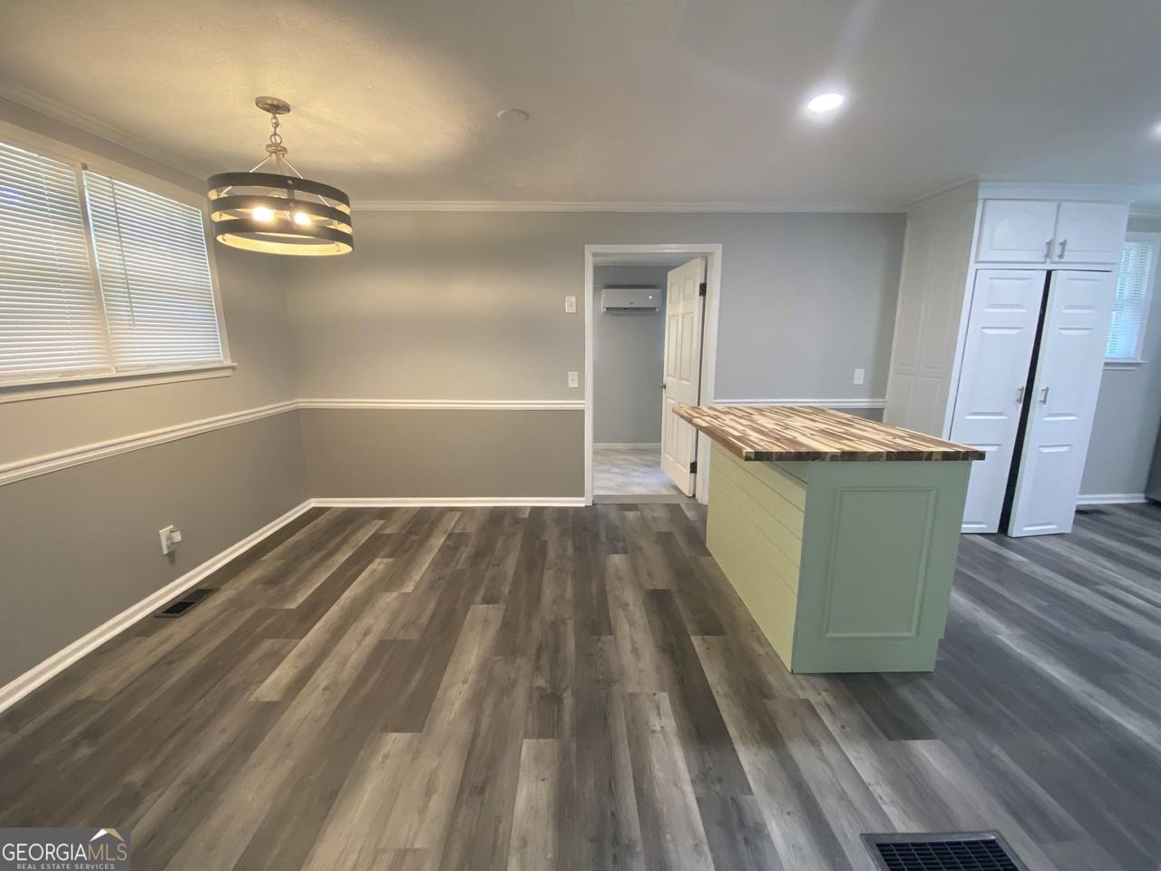 914 Ozora Rd - Photo 5 of 25