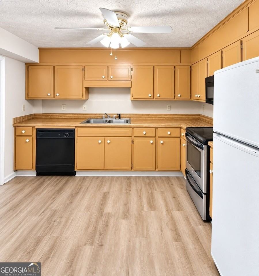 341 Freeport Dr - Photo 6 of 8