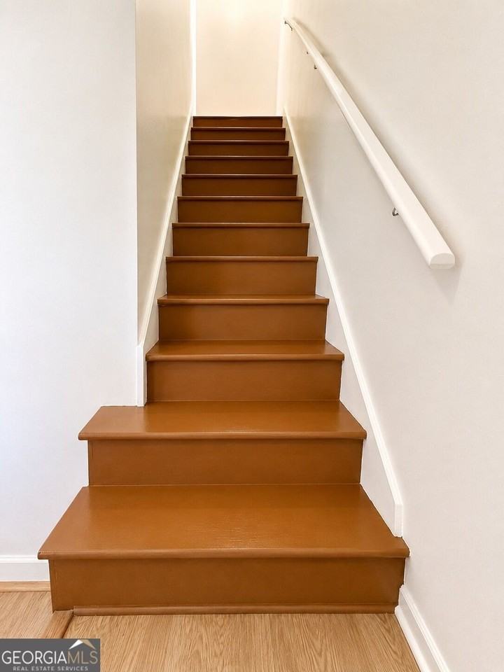 341 Freeport Dr - Photo 7 of 8