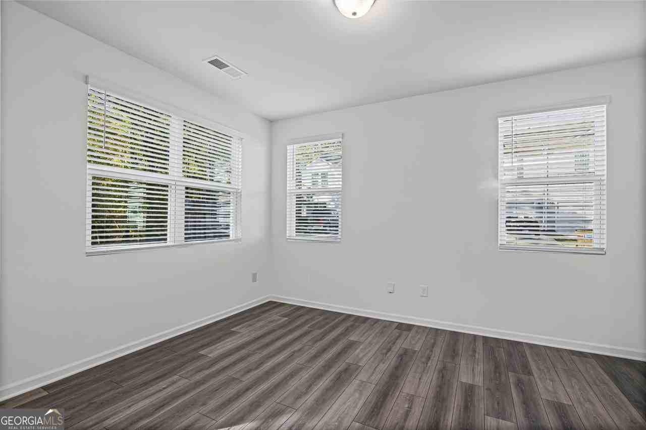443 Union Station St - Photo 6 of 34