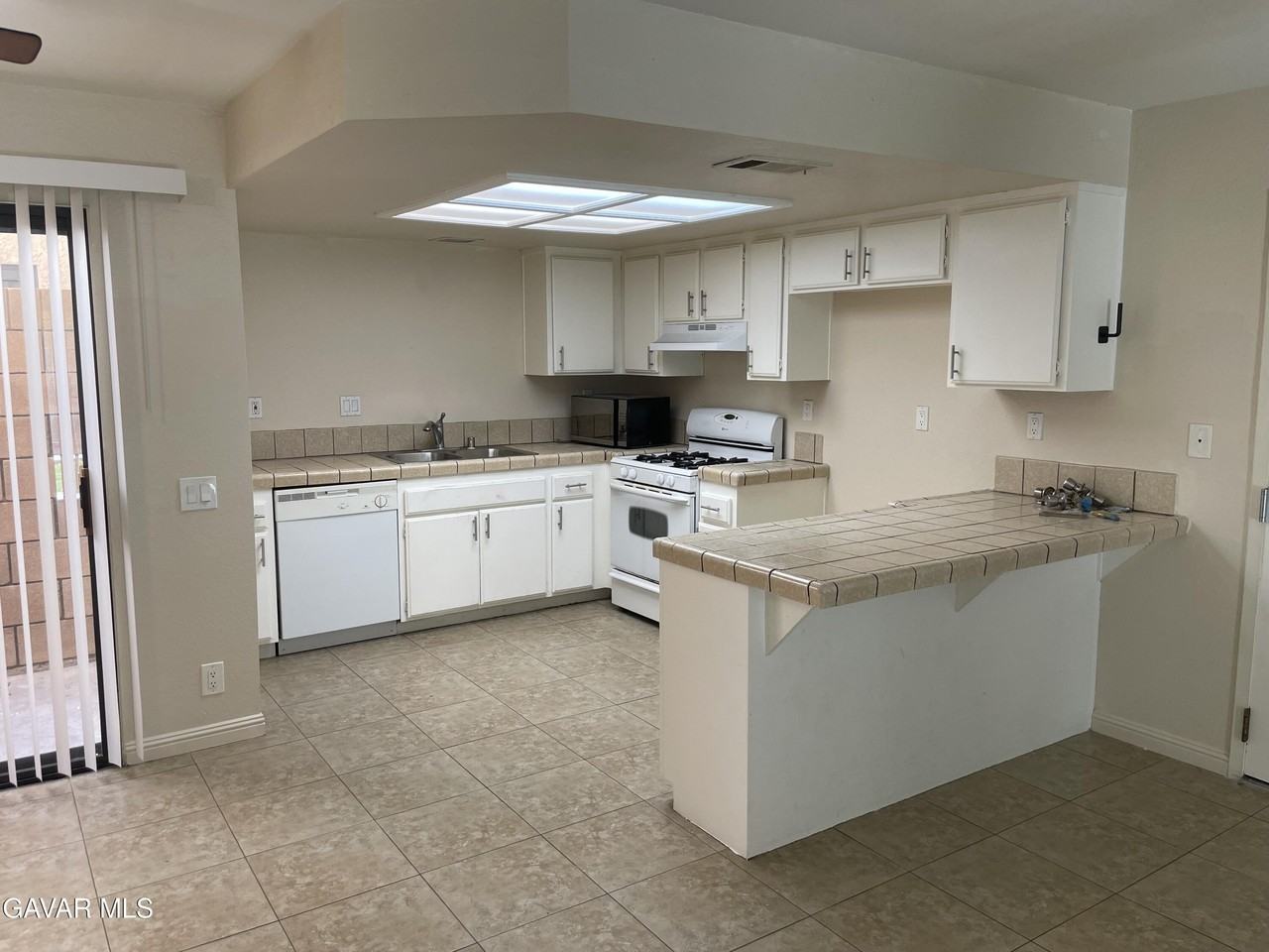 1739 W Avenue J15 #6 - Photo 2 of 11