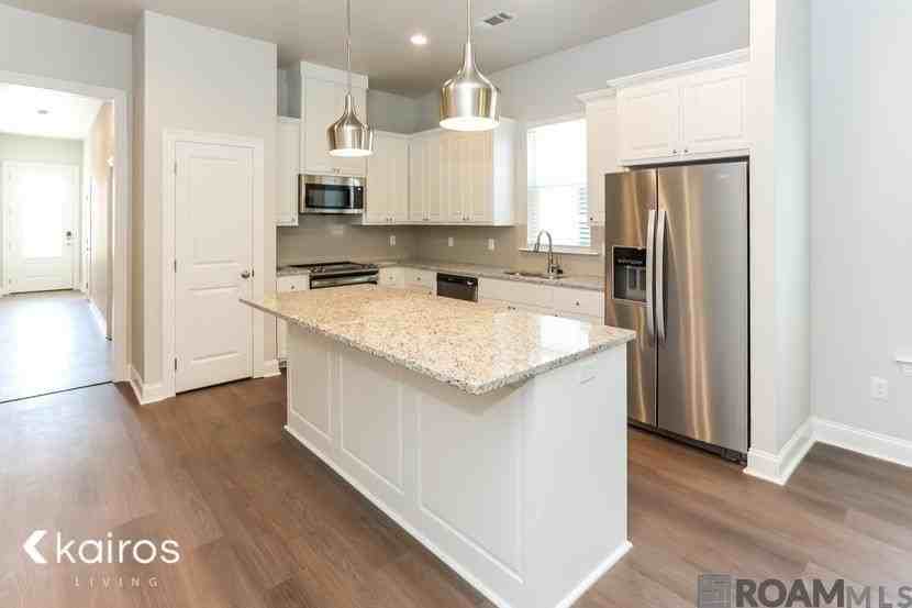 15713 Boothy Ln - Photo 6 of 15