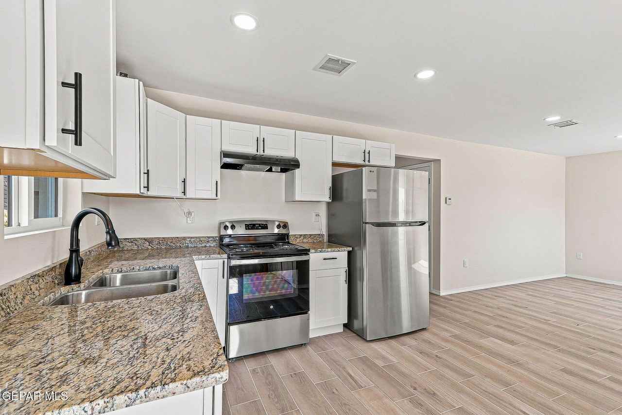 3016 E Glen Dr #A - Photo 7 of 24