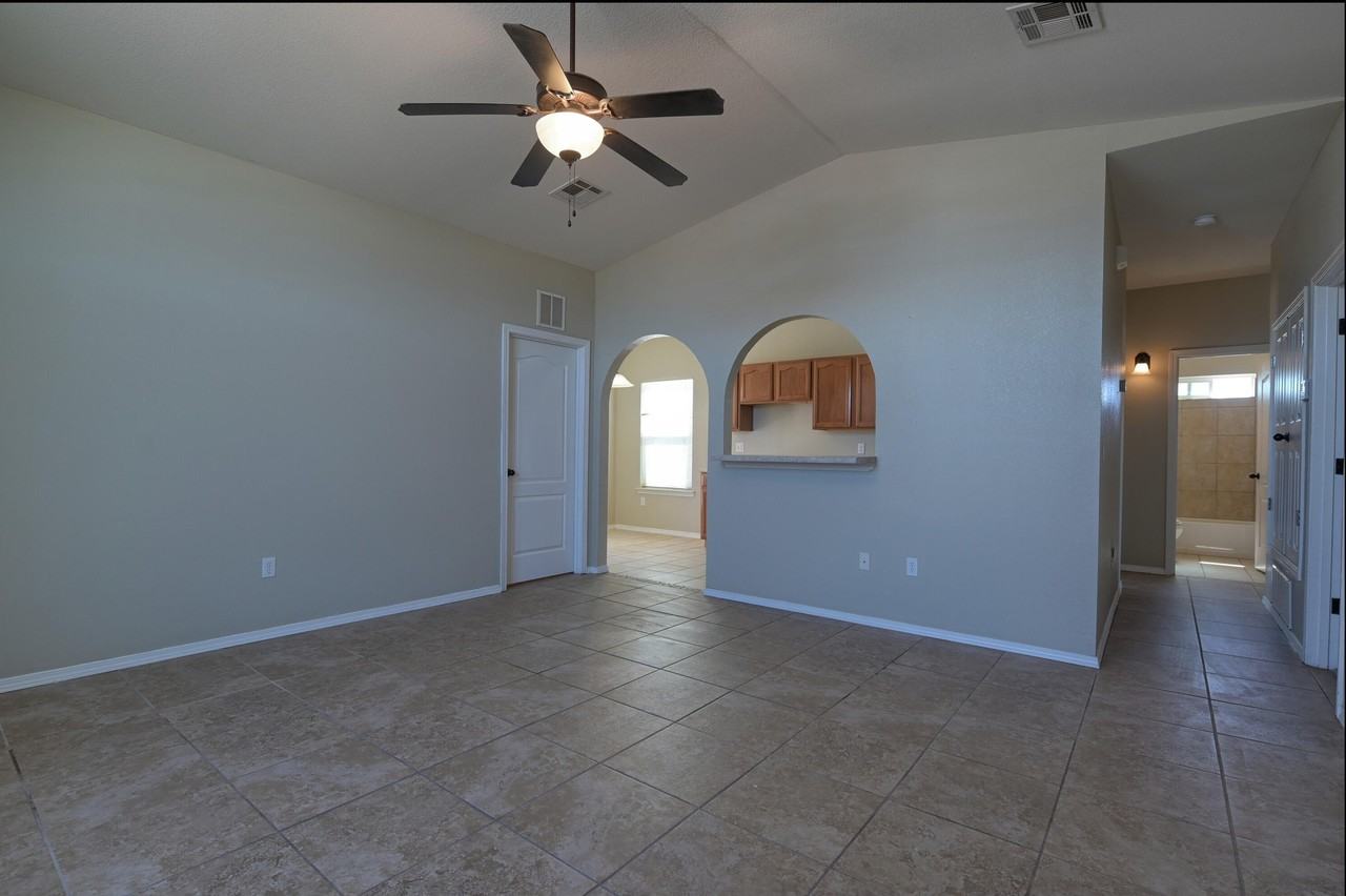 14408 Escalera Dr - Photo 7 of 39