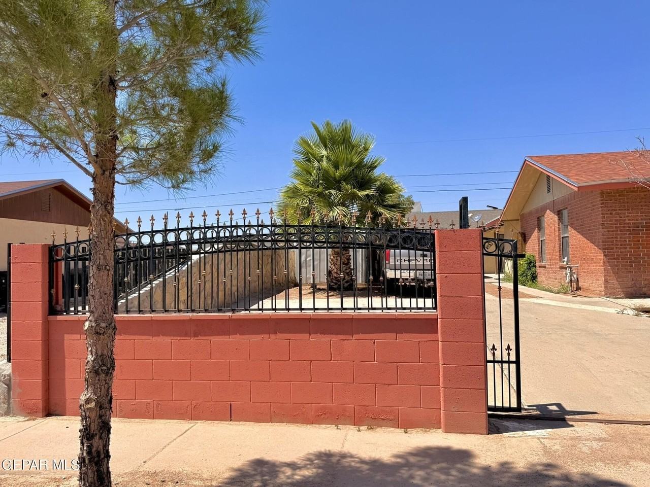 13373 Greendale Dr #B - Photo 2 of 18