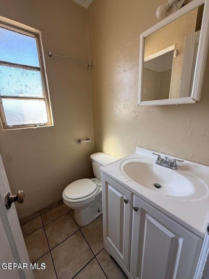 2825 Grant Ave #13 - Photo 6 of 10