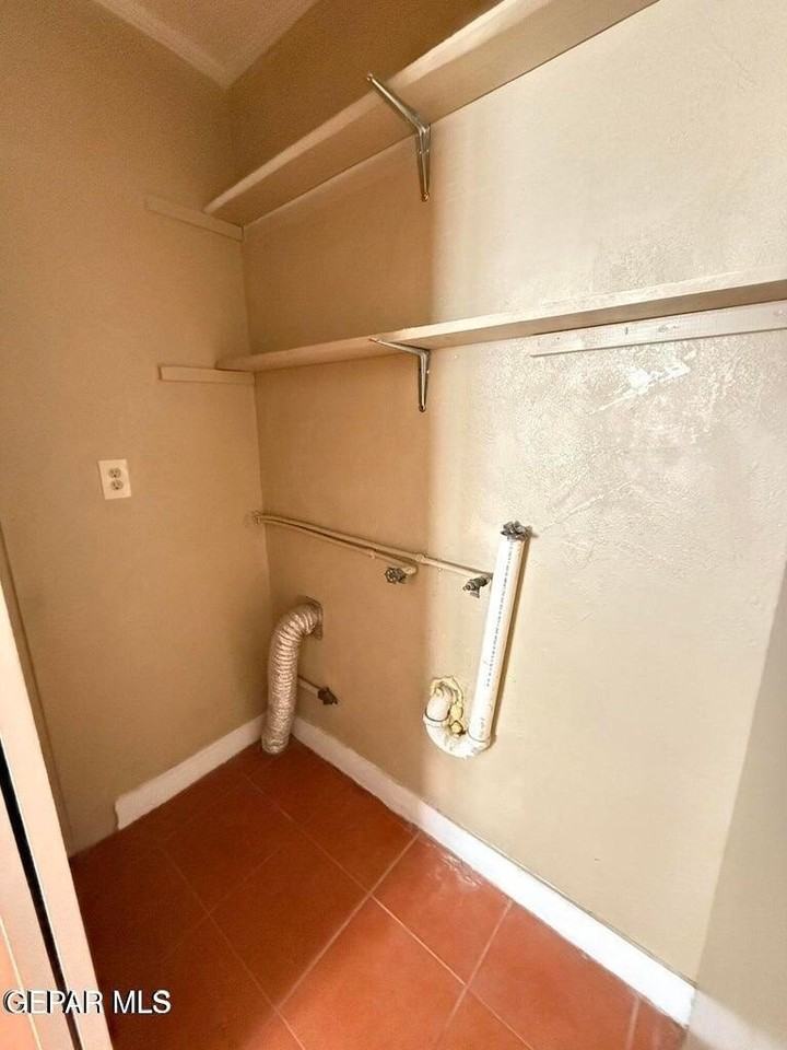 2825 Grant Ave #13 - Photo 7 of 10