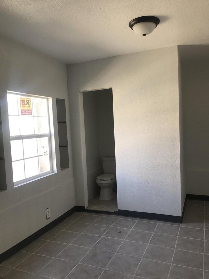 3111 Durazno Ave #3 - Photo 6 of 7