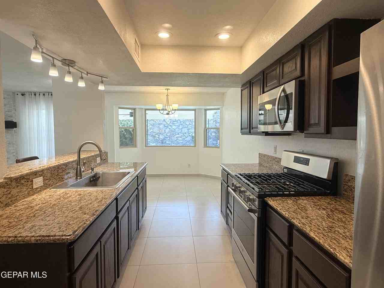 1541 Bessemer Dr - Photo 3 of 21