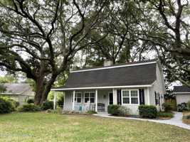 featured image of 505 Marsh Cir