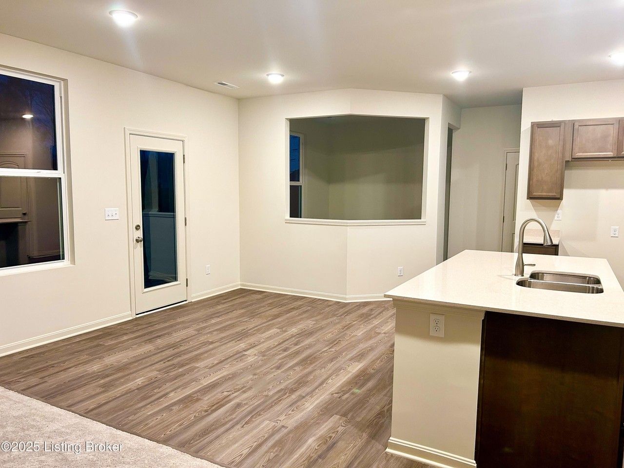 6509 Fair Ridge Ln - Photo 4 of 15