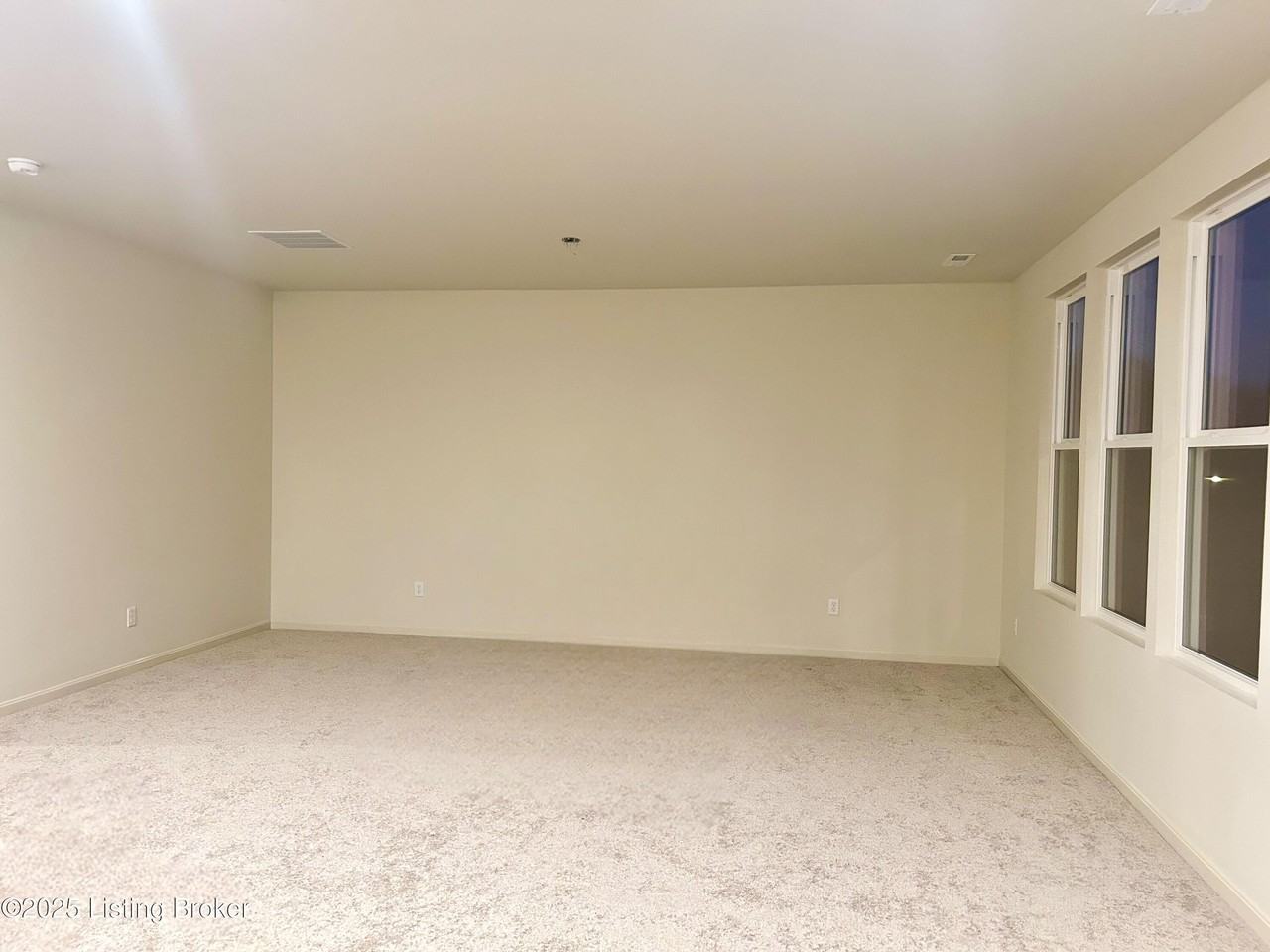 6509 Fair Ridge Ln - Photo 5 of 15