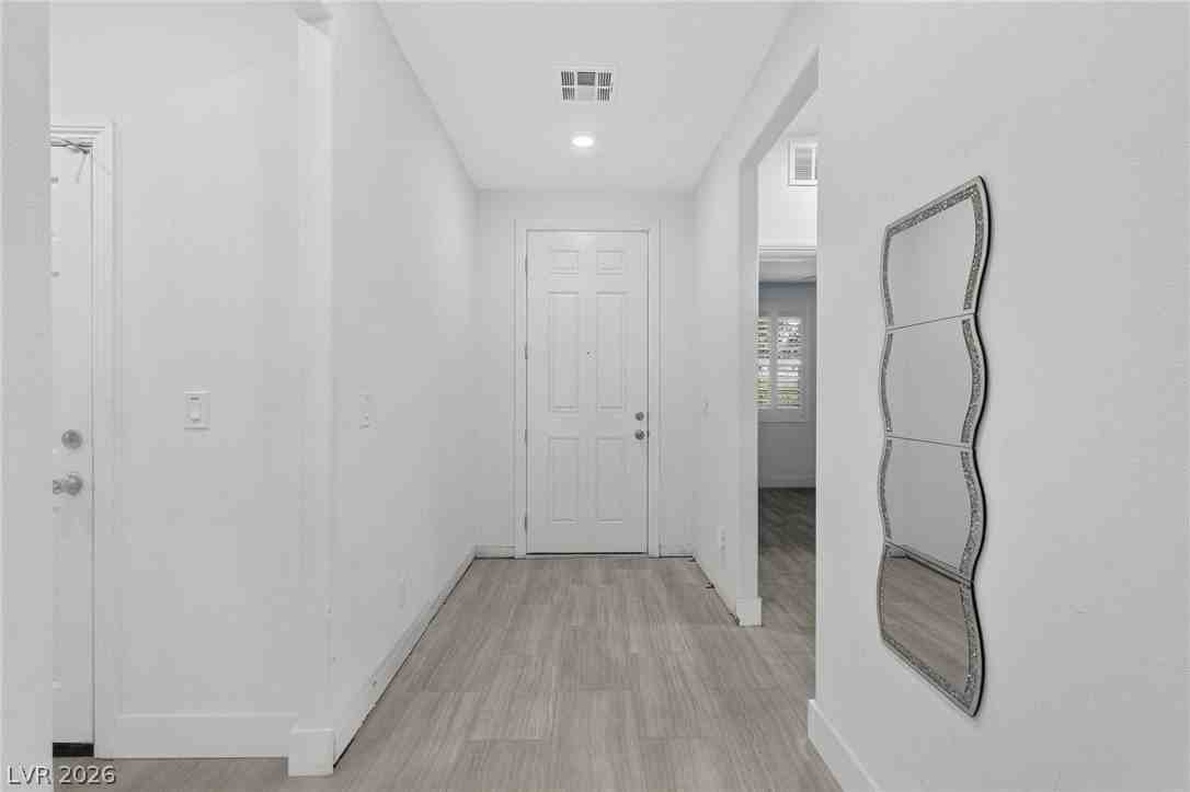 7081 Amber Robin St - Photo 4 of 44