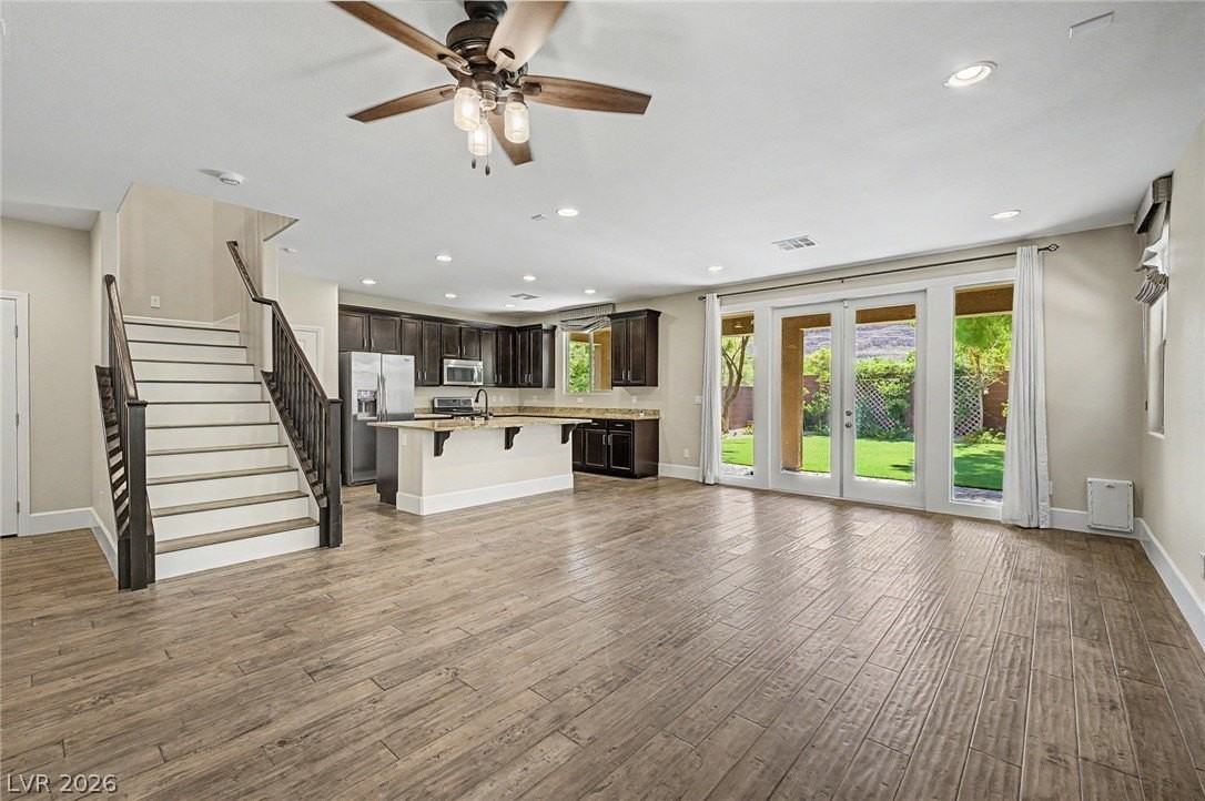 5485 Bristol Grove Ln - Photo 3 of 26
