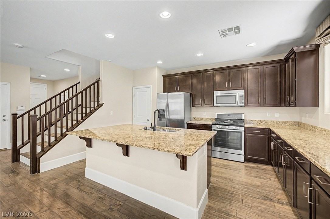 5485 Bristol Grove Ln - Photo 7 of 26
