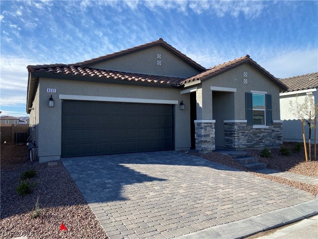 4231 Scarlet Cob Ave - Photo 2 of 43