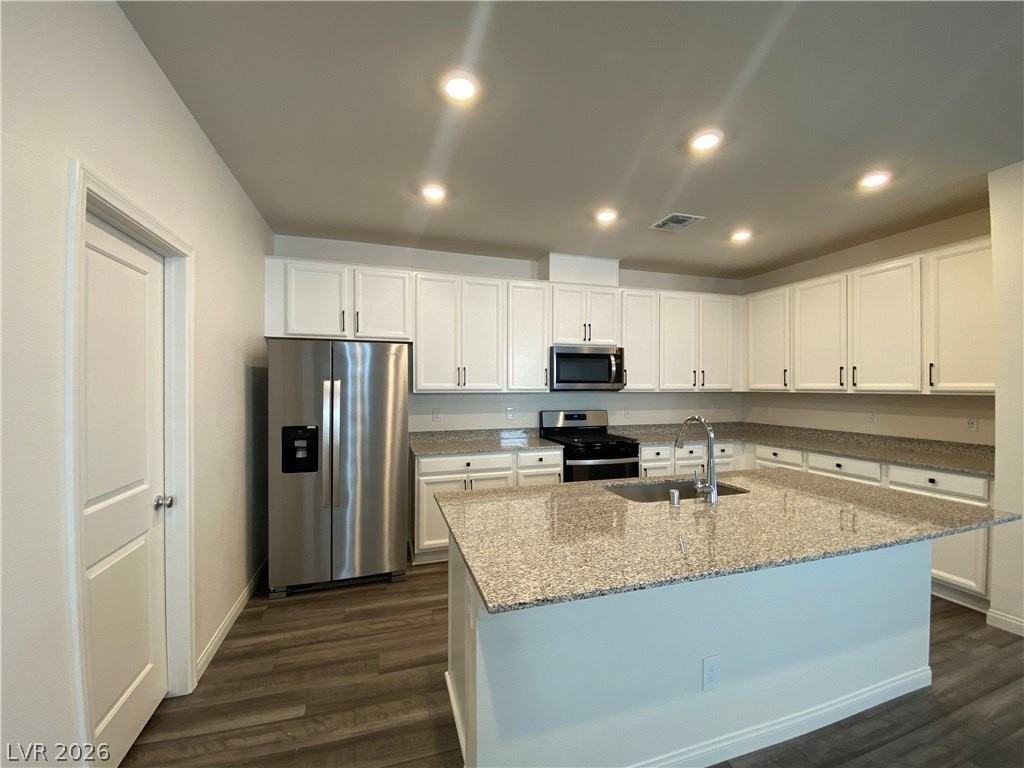 4231 Scarlet Cob Ave - Photo 5 of 43