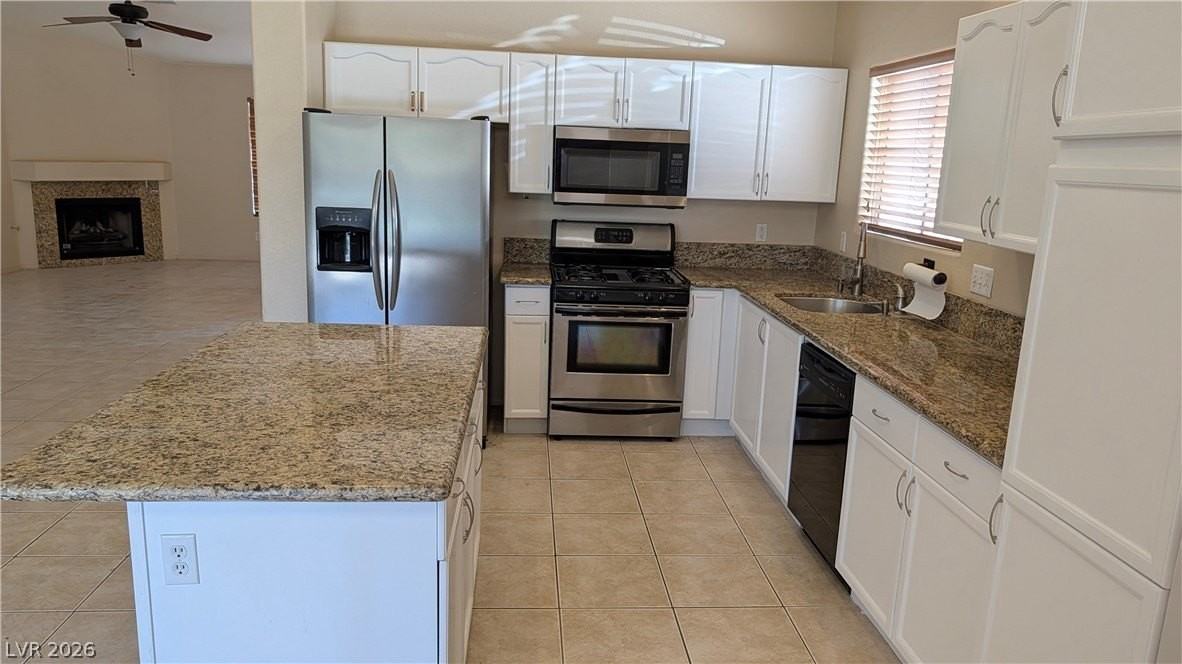 160 Channel Dr - Photo 4 of 20