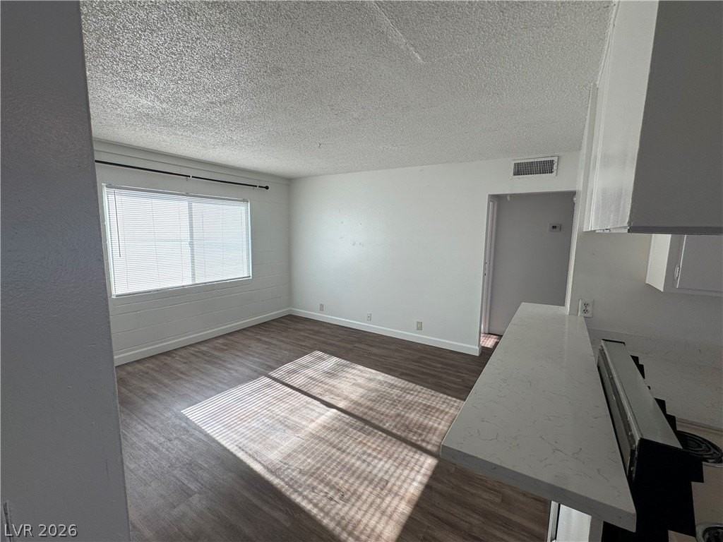 206 Kola St #3 - Photo 5 of 21