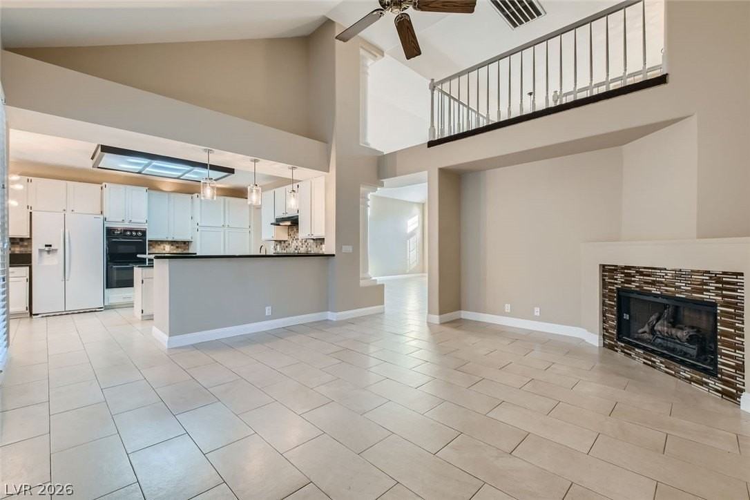 7624 Desert Largo Ave - Photo 7 of 32