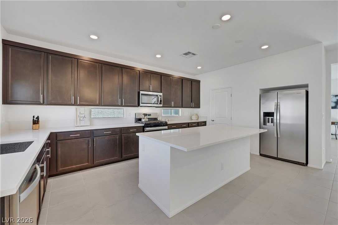 10435 Arbor Ridge St - Photo 2 of 39