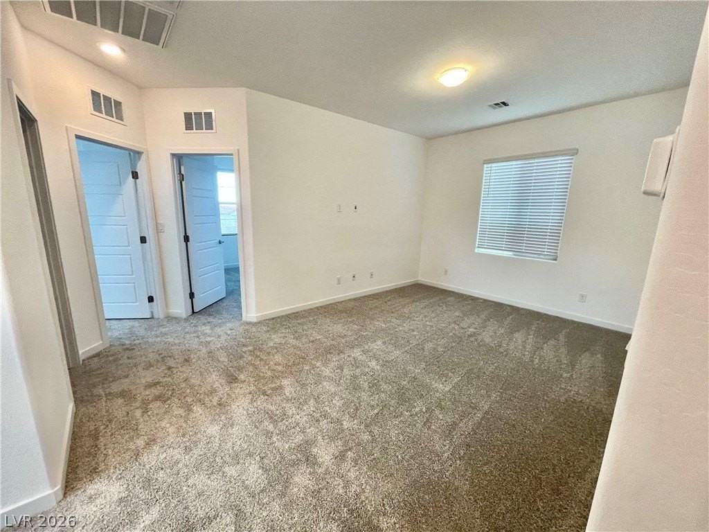 12413 Harbor Isle Ave - Photo 5 of 34