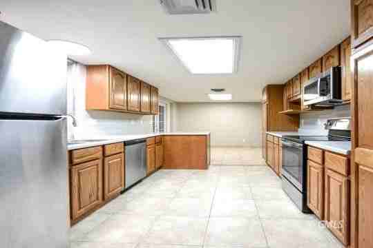 1120 E Crestwood Dr - Photo 5 of 23