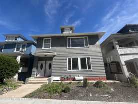632 N Irving Ave - Photo 1 of 1