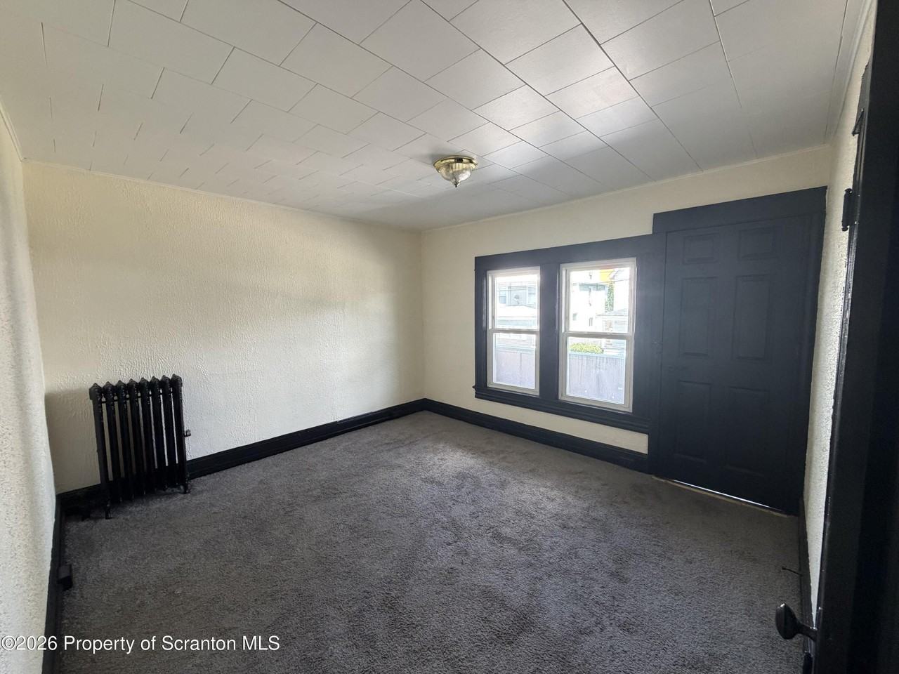 610 Moosic St #B - Photo 5 of 12