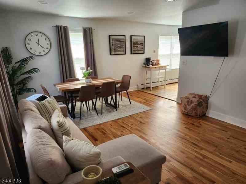 373 Main St