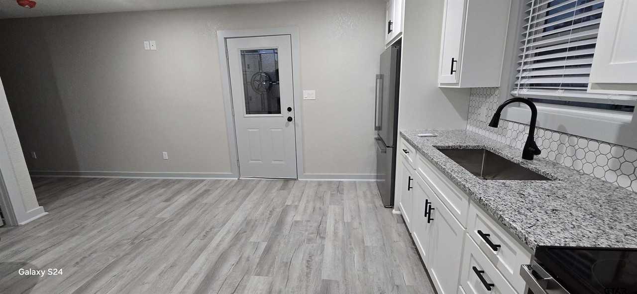 10202 County Road 2254 - Photo 4 of 10