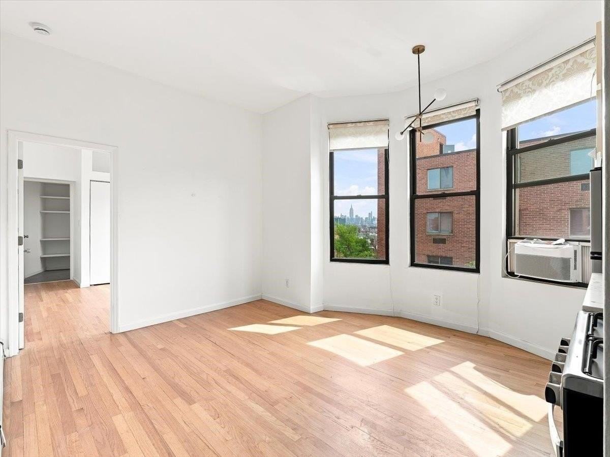 193 Ogden Ave #4E - Photo 2 of 22