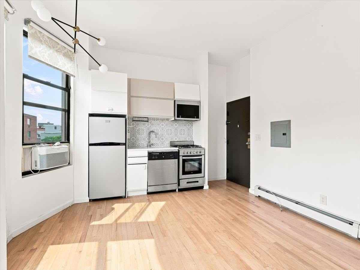 193 Ogden Ave #4E - Photo 6 of 22