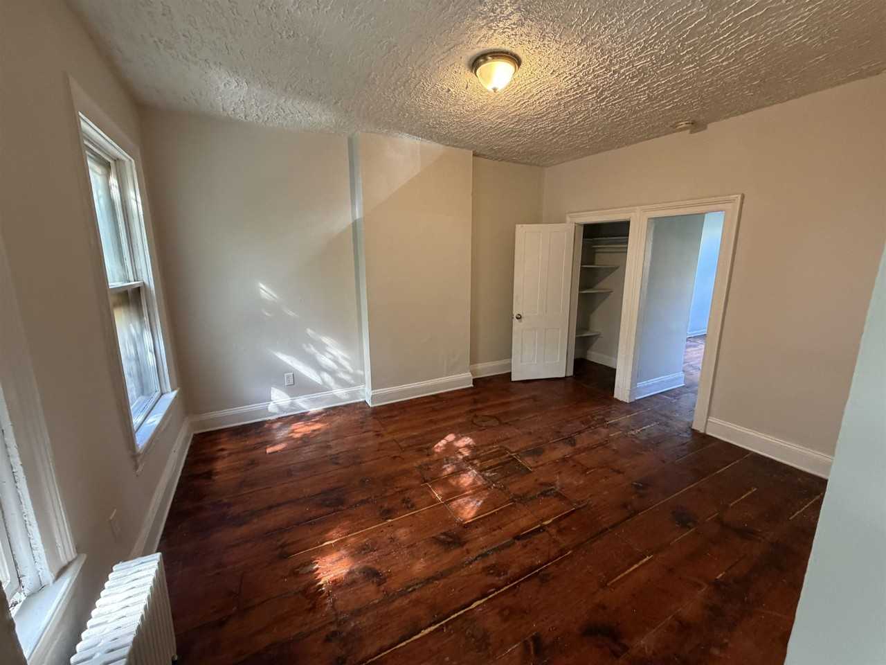 642 Jersey Ave #3 - Photo 2 of 8